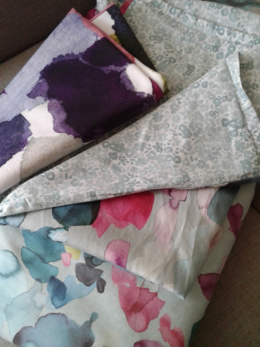 Bluebellgray Watercolor Floral Print Full/Queen Duvet Cover + 2 Pillow Covers